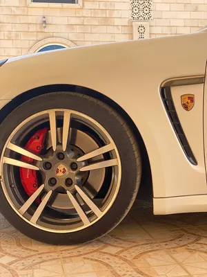 Used Porsche Panamera in Al Sharqiya