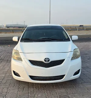 تويوتا يارس 2012