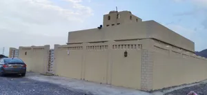 216 m2 3 Bedrooms Townhouse for Sale in Al Dakhiliya Nizwa
