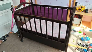 سرير اطفال