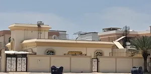 فيلا للبيع طابق ارضي  مع ملحق