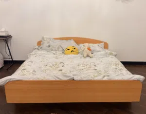 سرير كنج سايز مع دوشك
