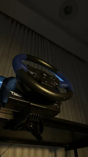 Thrustmaster T150 Force Feedback PS5 / PS4 / PC نظيف جدًا