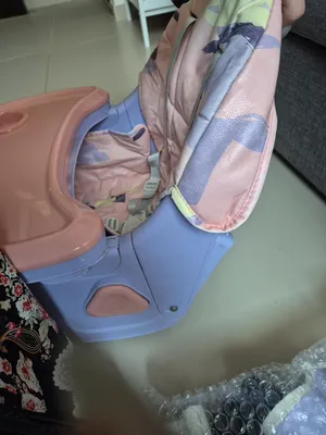 E-560 Baby High Chair – Foldable, Adjustable & Rocking