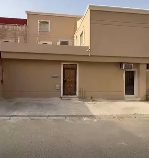 300 m2 More than 6 bedrooms Townhouse for Sale in Al Jahra Waha