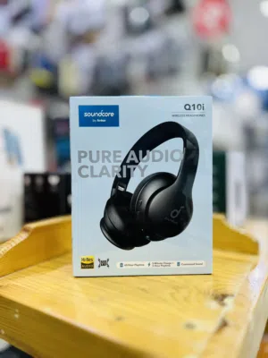 سماة من شركة انكر soundcore by anker  Q10i