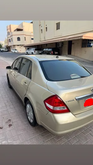 للبيع نيسان تيداا موديل 2009 بحاله ممتازه