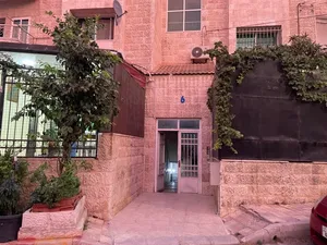 بيت في جبل النصر