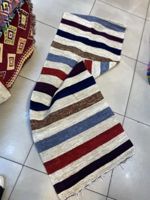 سجاد بسط مصرية شغل يدوي الوان واشكال واحجام مختلفة 130$200....70&180...70&120..متوفر توصيل