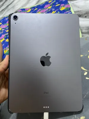 Apple iPad Air 4 64 GB in Basra