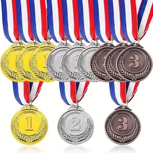 ادوات رياضية للمدارس والفرق الرياضية وميداليات وكؤوس ويوجد توصيل لجميع مناطق السلطنة وخدمة الدفع