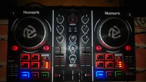 مكسر دي جي نيومارك للبيع Numark DJ Party Mix
