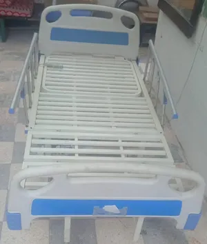 سرير طبي كهربائي