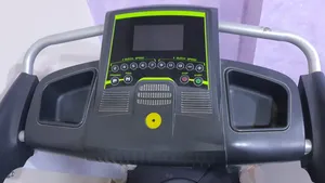للبيع جهاز مشي تردميل