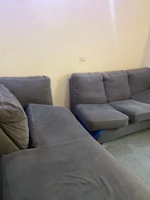 جلوس للبيع