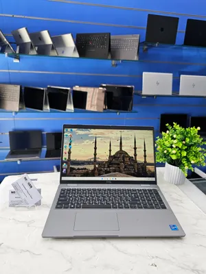 Dell Latitude 5520  Intel Core i7 3.00Ghz 11th Gen  8gb Ram 256gb ssd Display screen 15.6 inch
