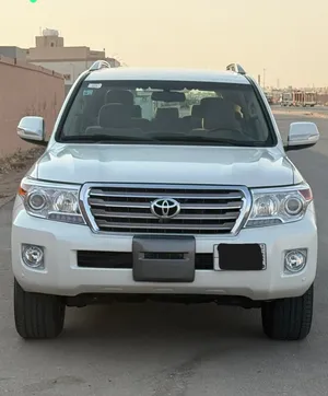 تويوتا جي اكس أر 2015 للبيع