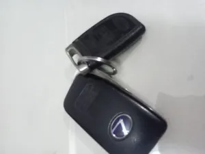 مفتاح ريموت لكزسES300 2013. مع ريموت تشغيل عن بعد