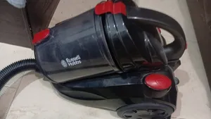 مطبخ 4 قطع وسرير 120 وتسريحه ودولاب 150سم ومكنسه كهربائيه