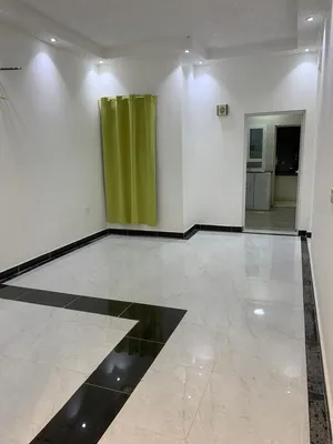 100 m2 3 Bedrooms Apartments for Rent in Muscat Seeb