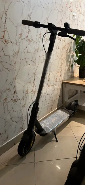 ناينبوت سيجواي g65 max مع شاحن اصلي وحاله جدا نضيفه Segway Ninbot G65 max with original charher