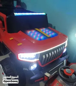 سيارة اطفال كهربائيه 5 كفرات(شبه جديد)