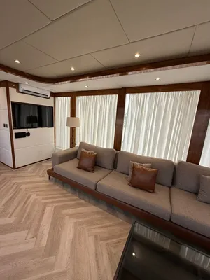 للبيع House boat AC   موديل 2024   بحاله جيده جدا
