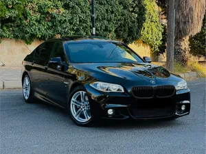 528i 2015 الوحيده بالمملكه بمواصفاتها طلب خاص عداد قليل وارد وصيانة وكاله فحص كامل اقرأ داخل الاعلان