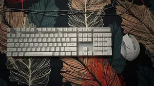 SAME AS NEW KEYBOARD FOR SALE