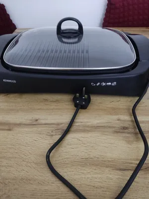 Kenwood total clean health grill HG 230 , 1700W Max (For Sale)
