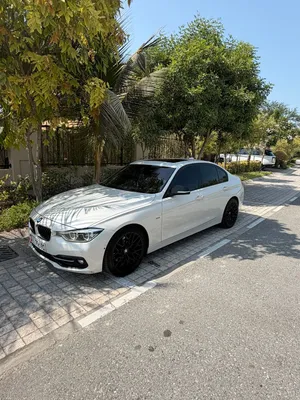 BMW 330i GCC specs , full options, no accidents, turbo