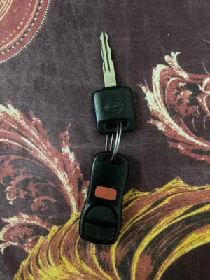 مفتاح نيسان تيداء للبيع
