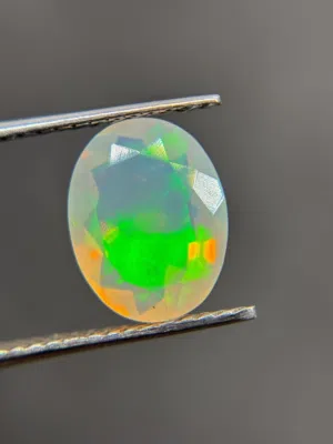 حجر أوبال فاير أبيض أثيوبي طبيعي مع فحص المختبر Natural Ethiopian fire opal stone