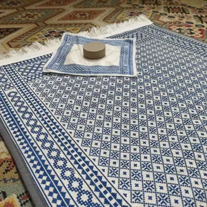 مصلایه سجادة صلاة بتصميم زيلو بيت القيادة