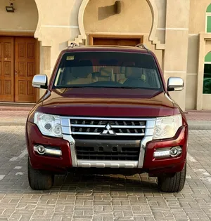 متسوبيشي باجيرو GLS موديل 2017 ستة سلندر V6  خليجي بحالة ممتازة جدا