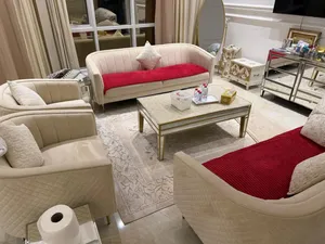 طقم كنب نظيف وانيق لايوجد عيوب