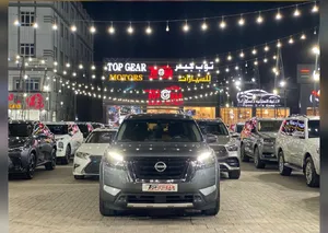 Used Nissan Pathfinder in Muscat