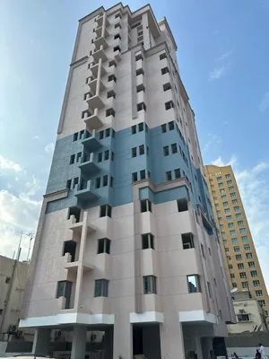 105 m2 4 Bedrooms Apartments for Rent in Kuwait City Bnaid Al-Qar