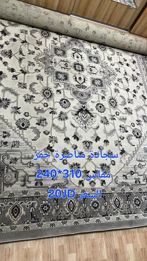 سجاد فاخر للبيع سجاد المناصرة باحجام مختلفة مكنسة كهربائية وشوايه كهربائية فاخرات جداد استعمال خفيف