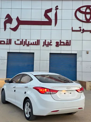 2012 هونداي افانتي  Km72.000بنزين مواصفات كوريا