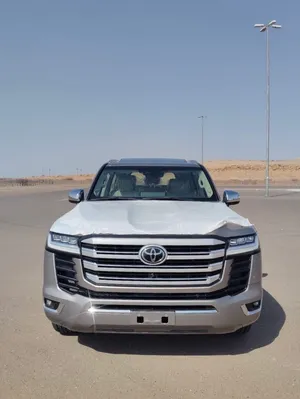 new-toyota-land-cruiser-in-al-dakhiliya