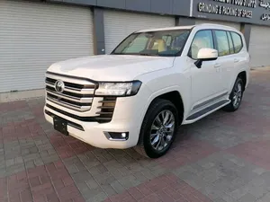 تويوتا لاندكروزر استيشن GXR  2026 زيرو