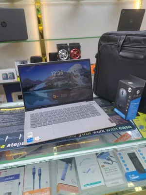 Lenovo adeapad3 core i5 11th gen 8 GB Ram 256 SSD with 6 months warranty