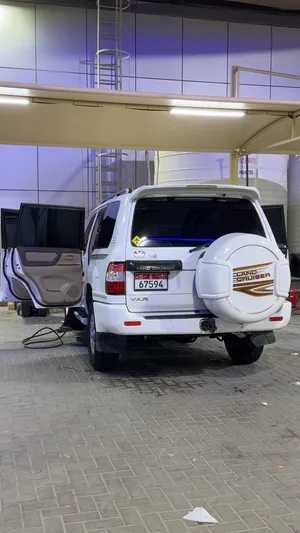 Used Toyota Land Cruiser in Abu Dhabi