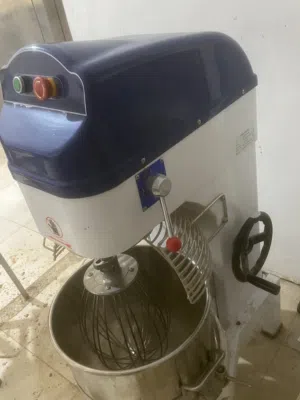 خلاط مضرب حلويات شبه جديد