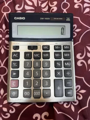 اله حاسبه مكتبيه casio عدد 2 بسعر 12 دنانير