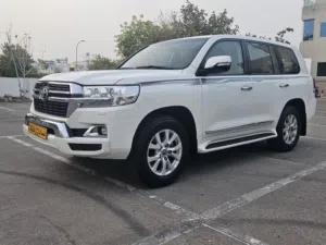Used Toyota Land Cruiser in Muscat
