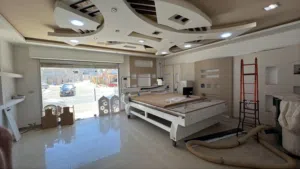 مكتب دعاية واعلان جاهز للعمل قص cnc  مكينة cnc انضيفة مع مكتب ومكيف ومكان خالص شهرين مقدم