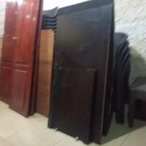 خزانه مع مكتب لطالب جامعي الاتيه