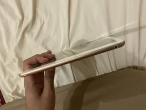 iPad 8th gen gold 32gb